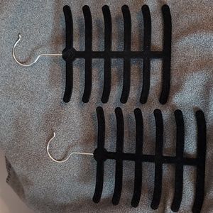 EUC Accessories Hanger
